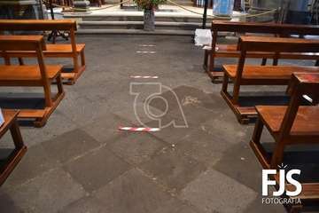 Engalanamiento de la imagen durante la jornada de este viernes/Francisco Santana Ravelo.
